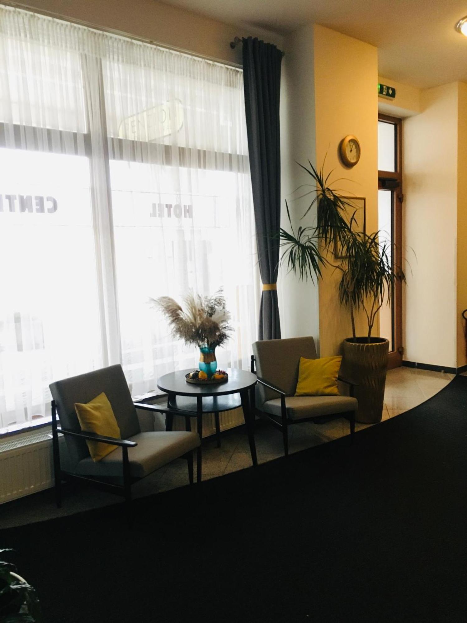 Penzion Hotelu Central Dvůr Králové nad Labem Exterior foto